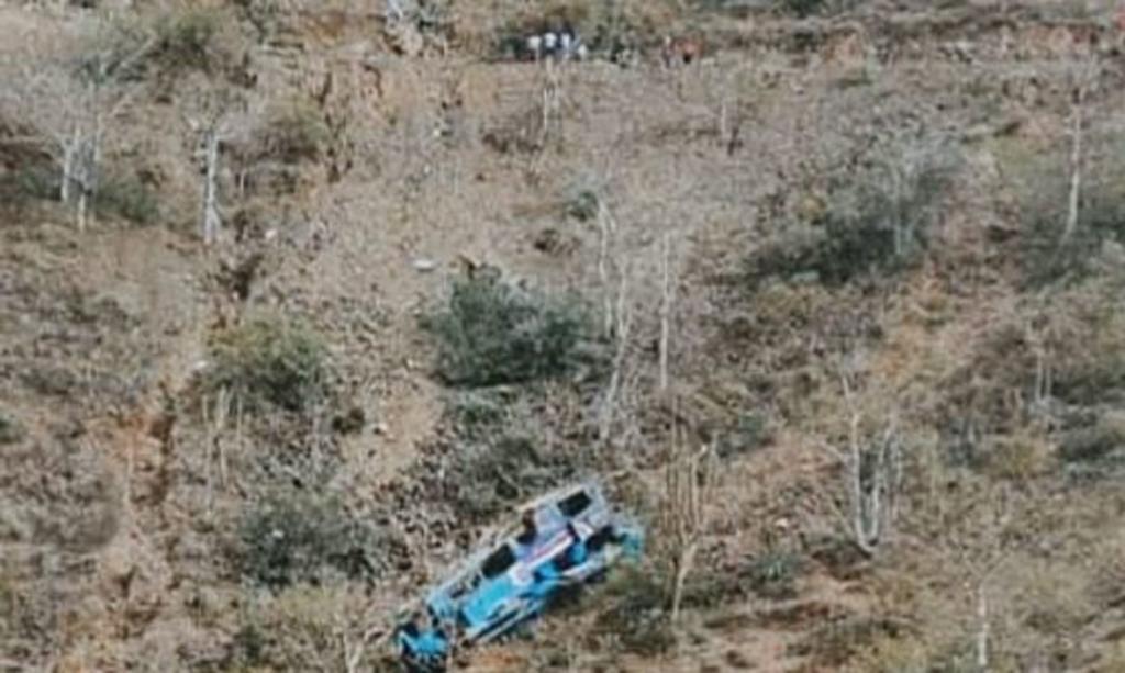 Accidente de autobús en sierra de Perú deja 10 muertos