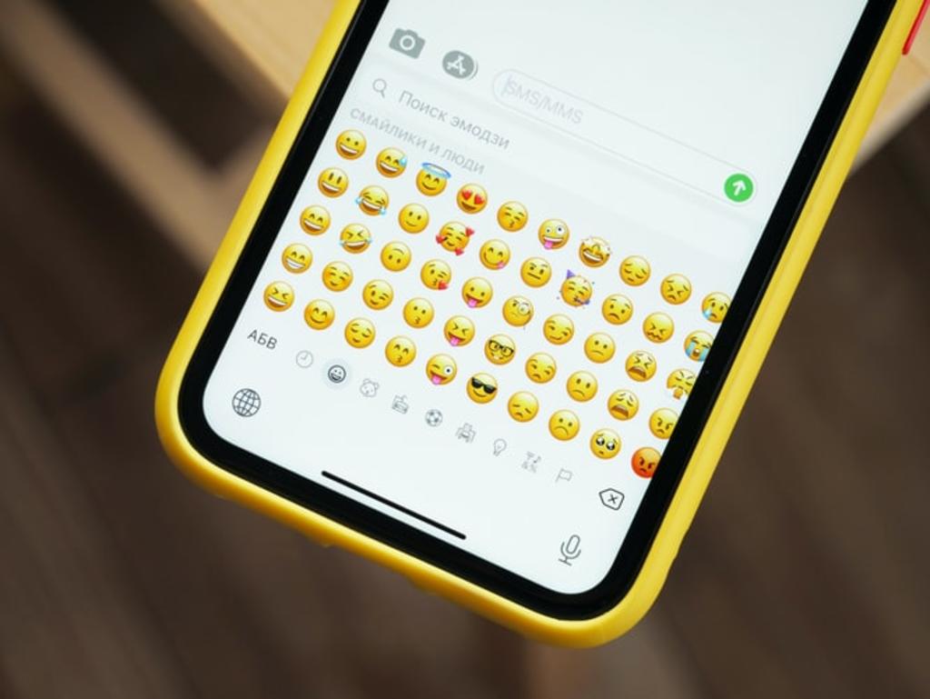 ¿Cómo enviar emojis 'gigantes' en WhatsApp?