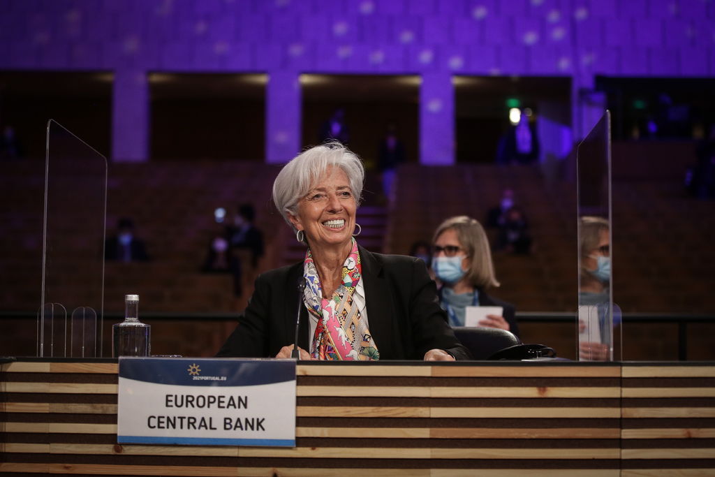 Banco Central Europeo mantiene compra de bonos