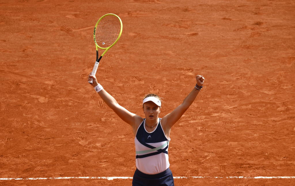 Barbora Krejcikova gana su primer título en Roland Garros