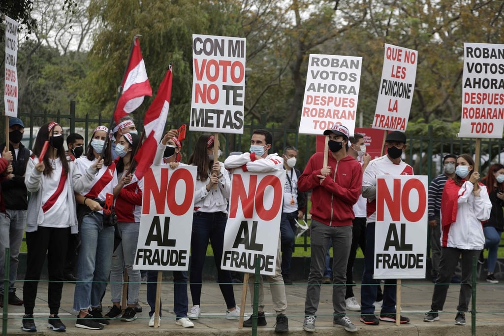 Piden respetar el voto en Perú