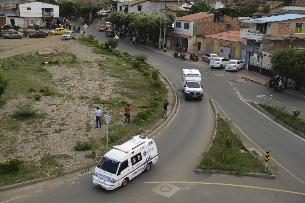 Coche bomba en Colombia deja 36 heridos