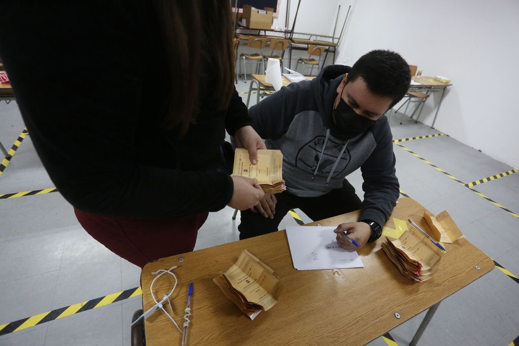 Chile avanza hacia el voto obligatorio