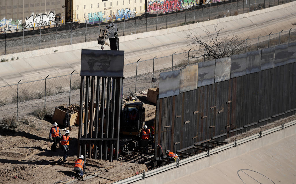 Gobernador de Texas anuncia fondos para muro en frontera con México
