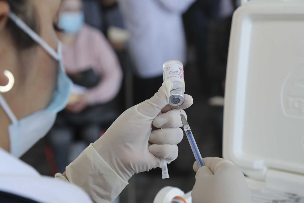 Gobierno de México inicia vacunación antiCOVID a mayores de 18 años en Baja California