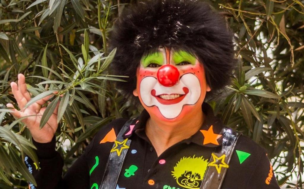 Chuponcito revela su identidad sin maquillaje para hablar sobre acusaciones de acoso