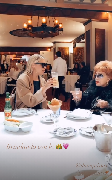 Michelle Salas celebra su cumpleaños junto a Silvia Pinal