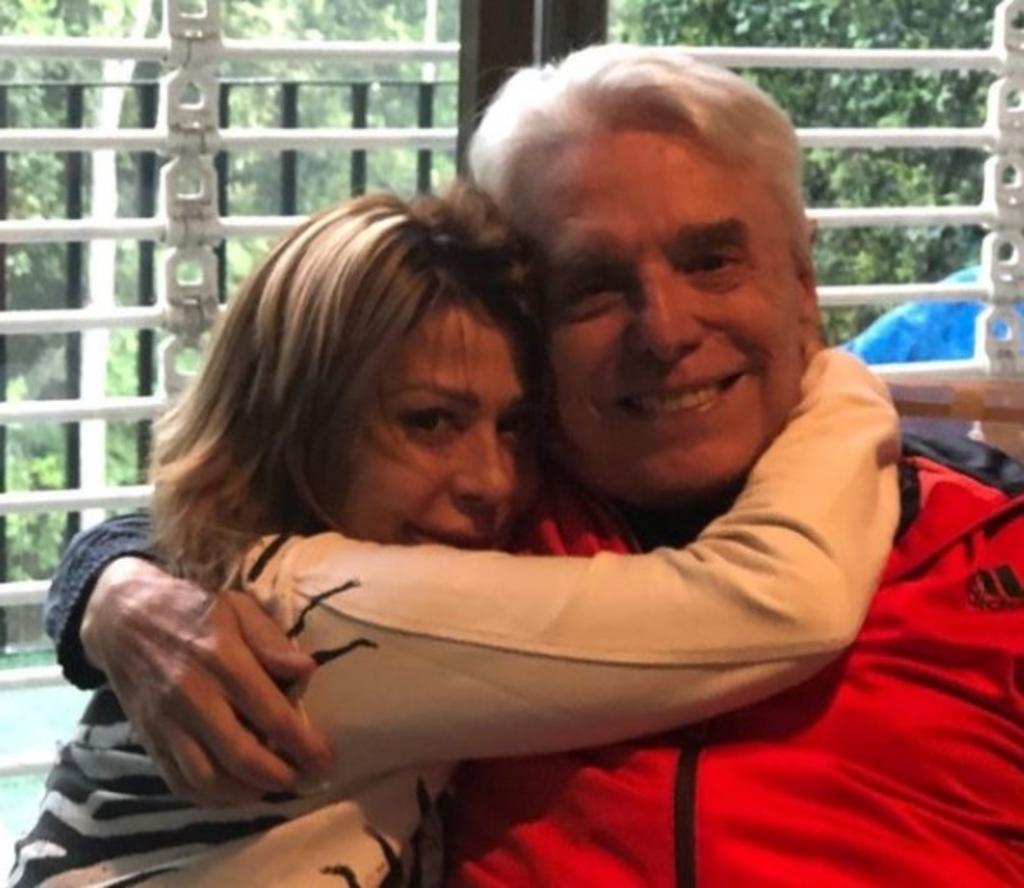 'El mejor papá del mundo'; tunden a Alejandra por mensaje a Enrique Guzmán