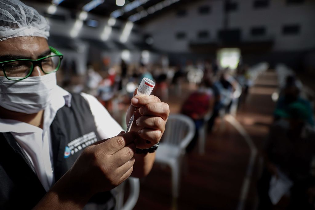 América Latina, con el reto de tumbar mito de vacunas a positivos de VIH