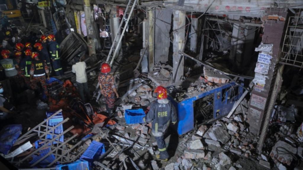Explosión en edificio de Bangladesh deja al menos siete muertos y 52 heridos
