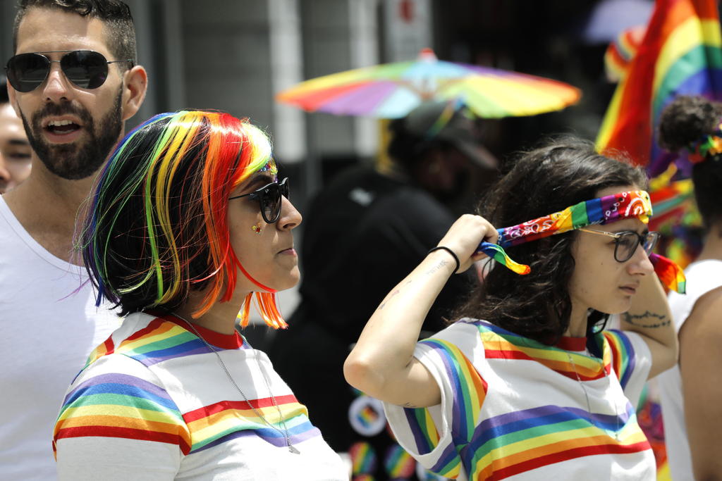 Celebran en calles de NY el día del Orgullo LGBTI