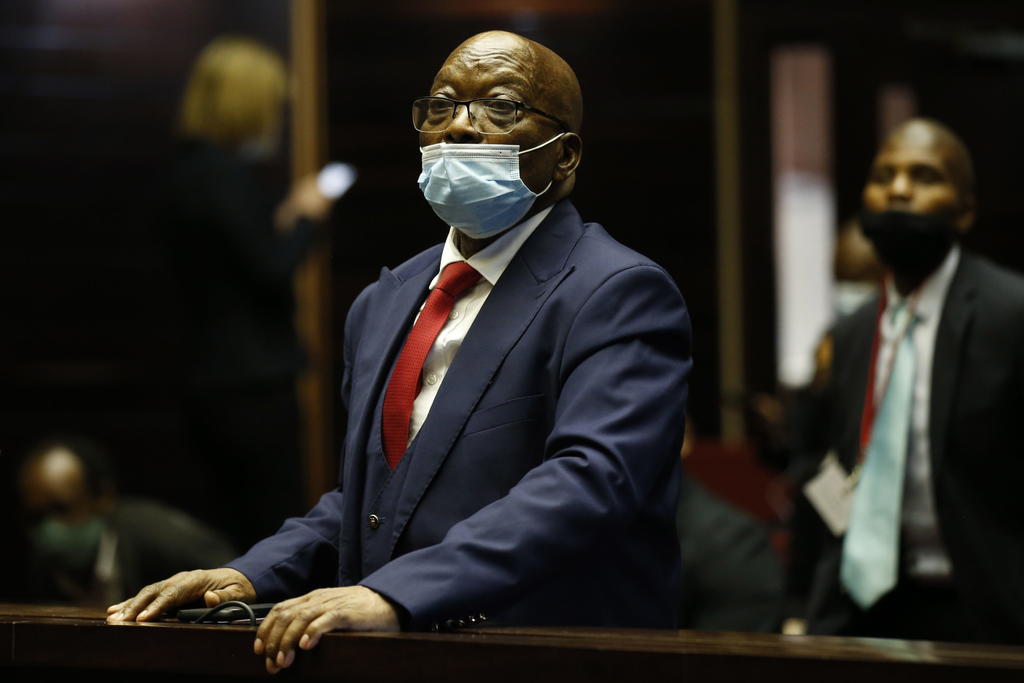 Expresidente de Sudáfrica, Jacob Zuma, es condenado a prisión por desacato en casos de corrupción