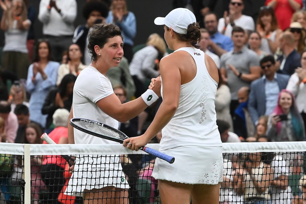 Carla Suárez se despide de Wimbledon tras caer ante la número uno del mundo Asleigh Barty