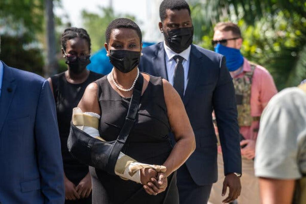 La primera dama de Haití llega al velorio del expresidente Jovenel Moise