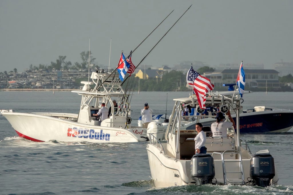 Con solo cuatro botes, parte flotilla de apoyo hacia Cuba