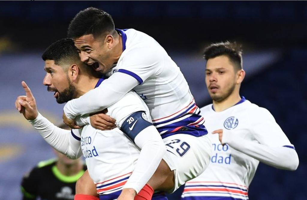 San Lorenzo vence a Boca Juniors en La Bombonera y es líder