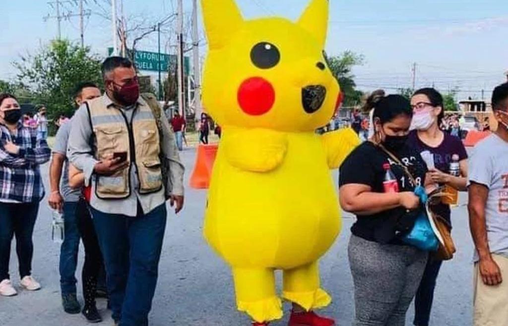 'Pikachu' ya se vacunó contra el COVID-19 en Nuevo Laredo