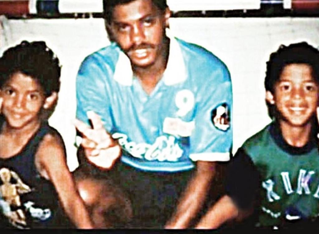 Muere 'Zizinho', estrella del Club América y papá de Giovanni y Jonathan Dos Santos