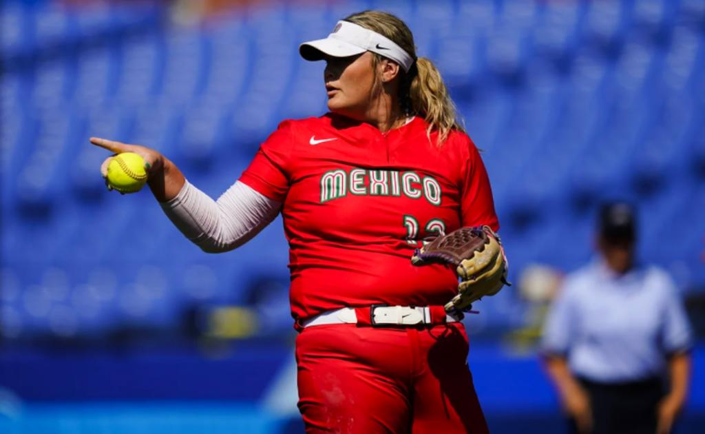 'Nos enorgullece vestir los colores de México'; pitcher de Softbol lanza mensaje por el desecho de uniformes