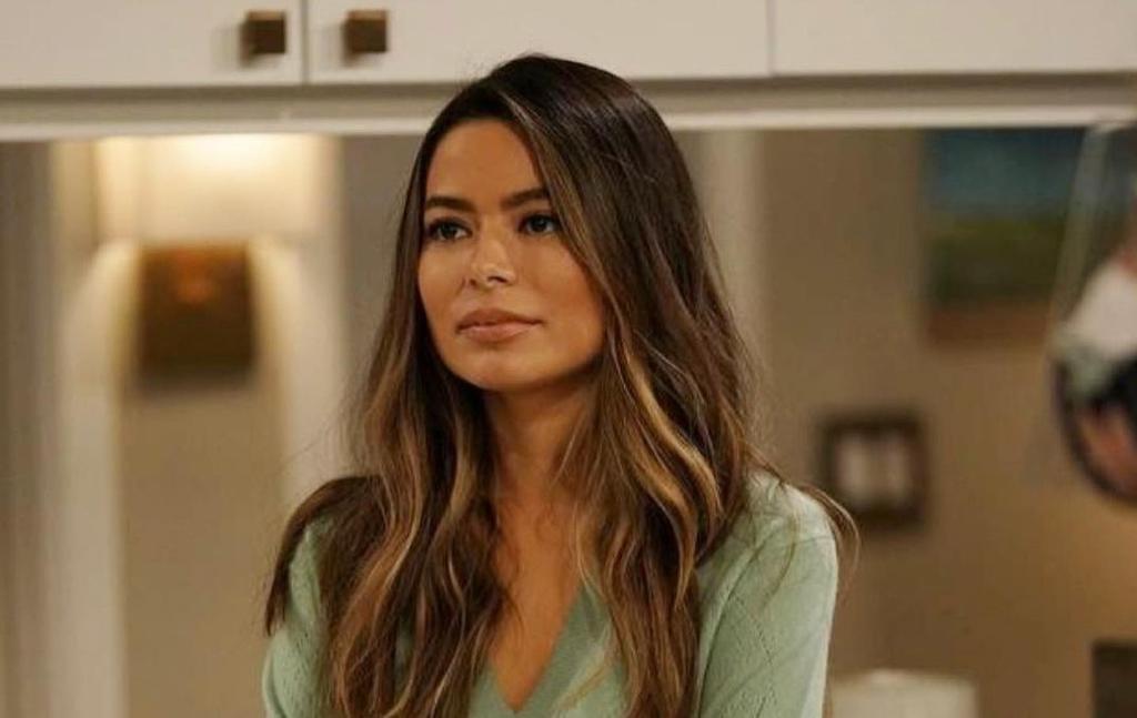 Miranda Cosgrove revela lo difícil que fue crecer en la industria del entretenimiento