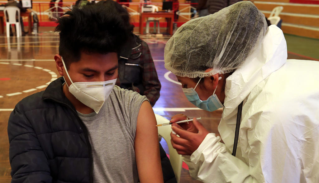 Anuncian vacunación para mayores de 18 años en 8 municipios de Durango