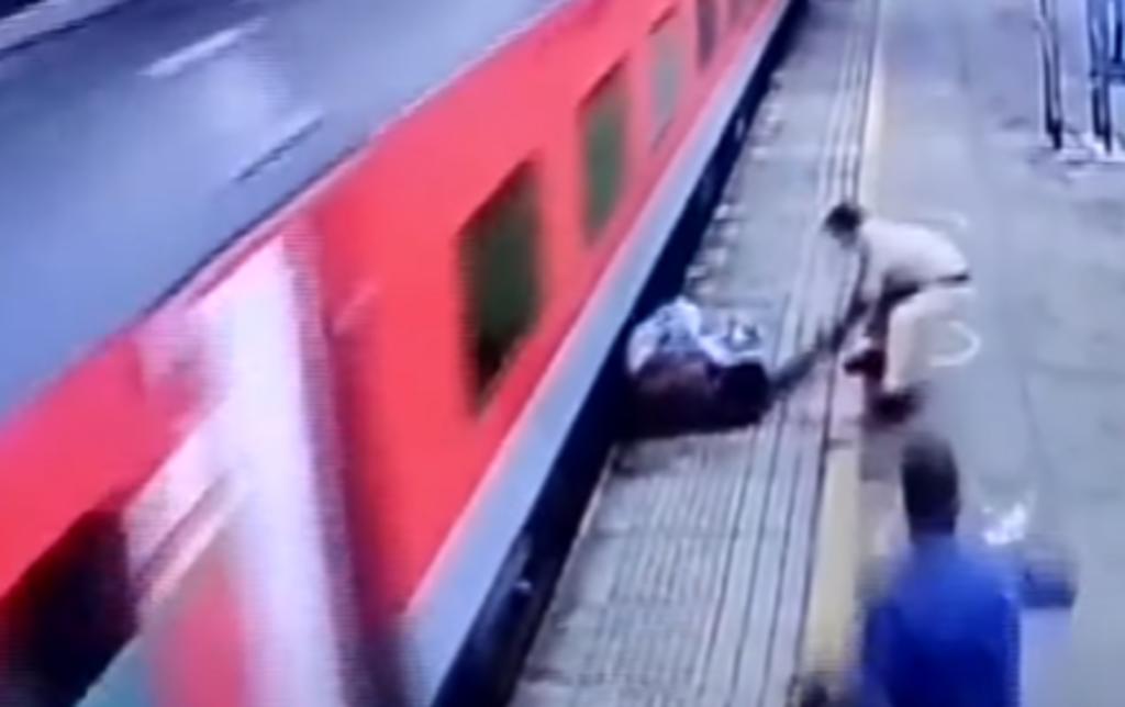 Policía salva a hombre que cayó de tren en movimiento