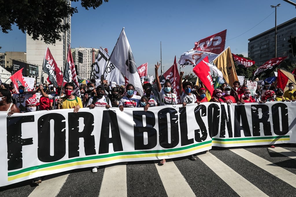 Otorgan 90 días para investigar a Bolsonaro