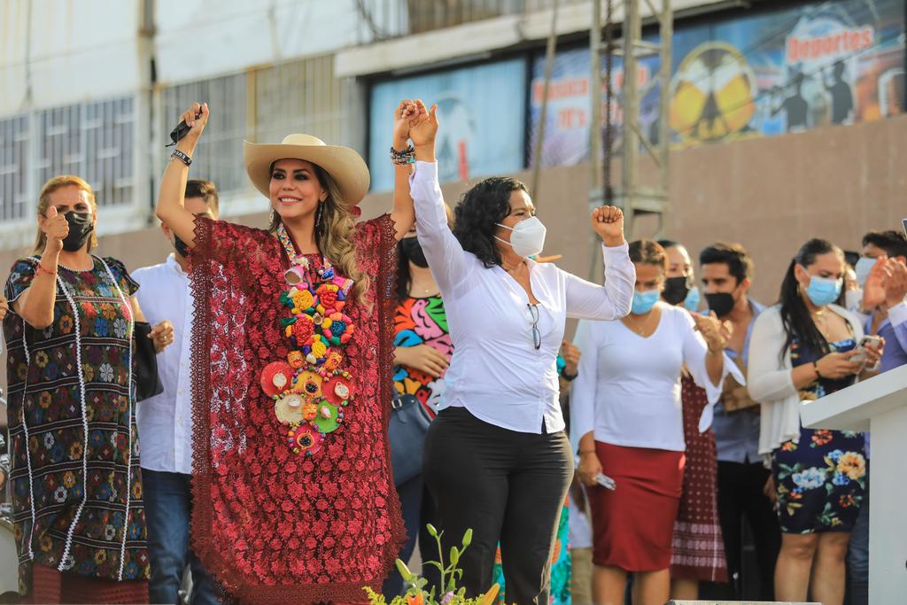 Estudiantes de Ayotzinapa impiden mitin de Evelyn Salgado, gobernadora electa de Guerrero