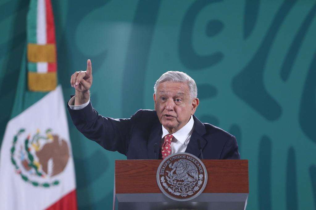 AMLO descarta incendio 'intencionado' en plataforma de Pemex en Campeche