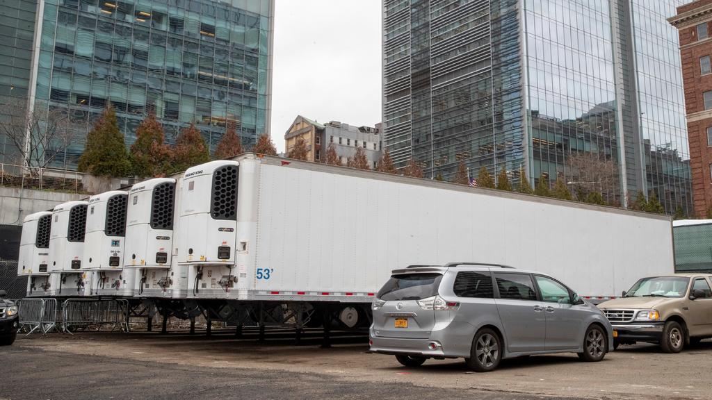Morgue temporal en Nueva York, un duro recordatorio de la crisis del COVID-19
