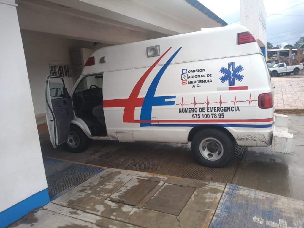Familia del Zapote se accidenta en Pueblo Nuevo