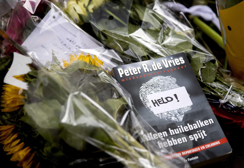 El tiroteo a un famoso periodista de investigación moviliza a las autoridades en Países Bajos