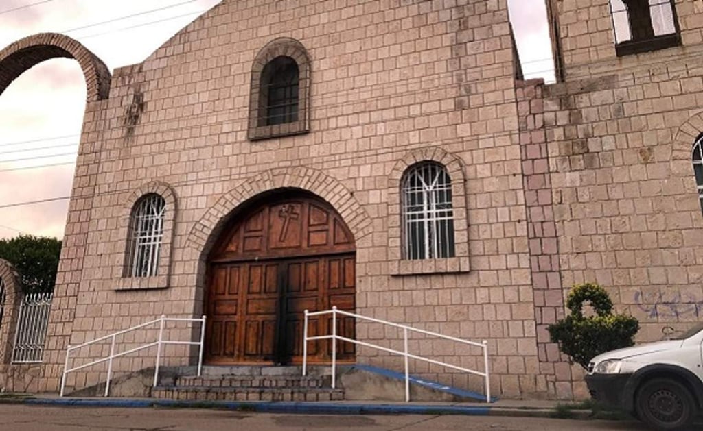 Sofocan incendio en iglesia de El Refugio