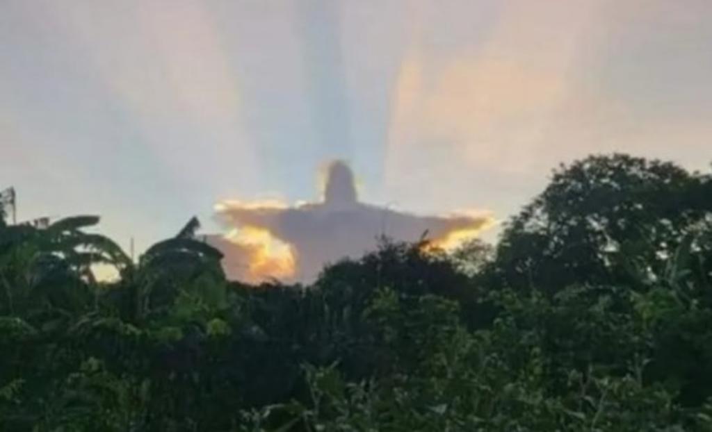 Difunden silueta de 'Cristo Redentor' en atardecer de Yucatán