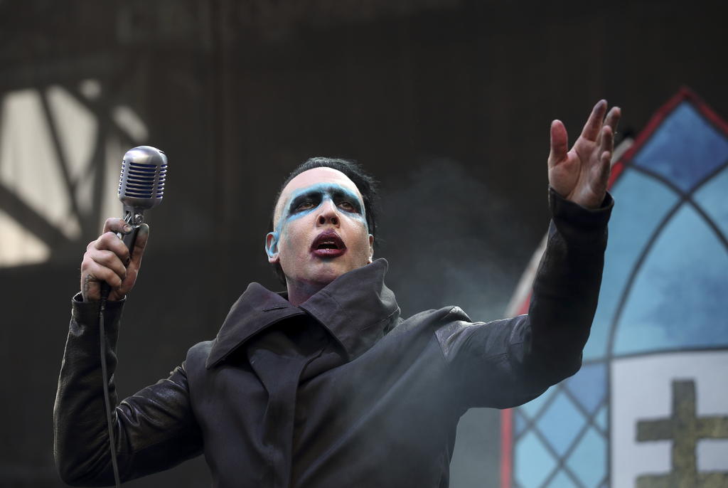 Marilyn Manson se entregó a la policía tras denuncia por agresión