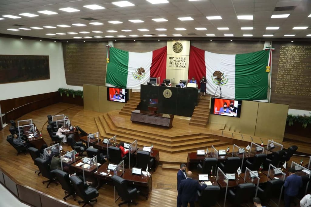 Diputados borran separación del cargo para reelección