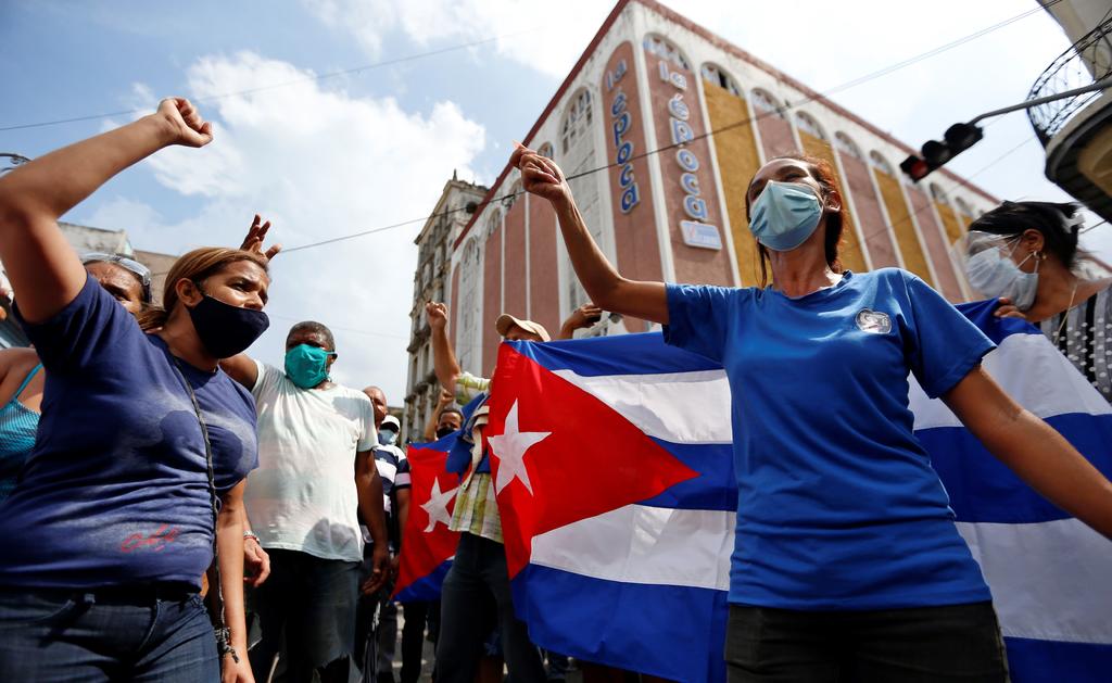 Miles de cubanos toman las calles; piden libertad