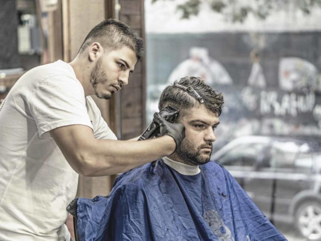 Nueva York legaliza ‘cortarse el cabello los domingos’