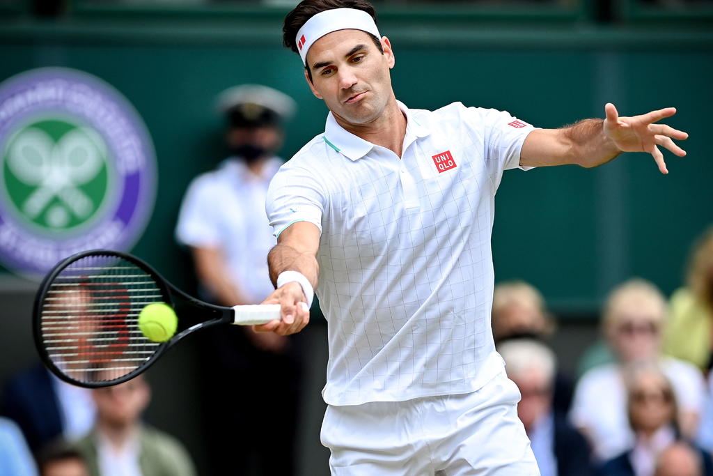 Subasta de objetos de Roger Federer recauda casi 4 millones de euros