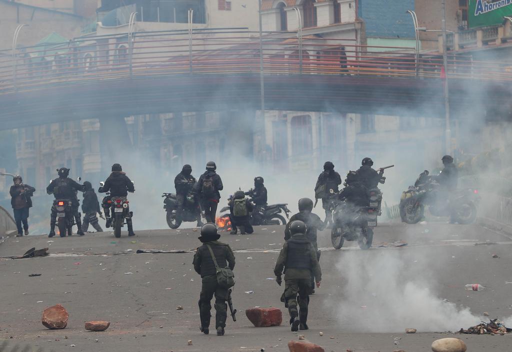 Policía de Bolivia confirma tenencia de equipo antidisturbios enviado por Argentina durante crisis de 2019