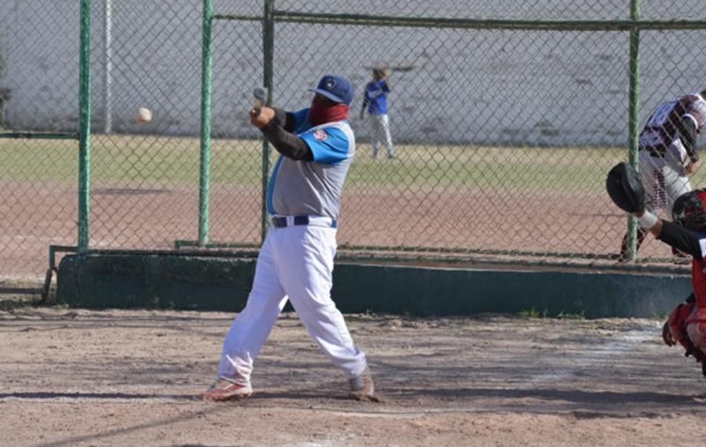 Grandes batazos en beisbol Súper Máster de La Laguna
