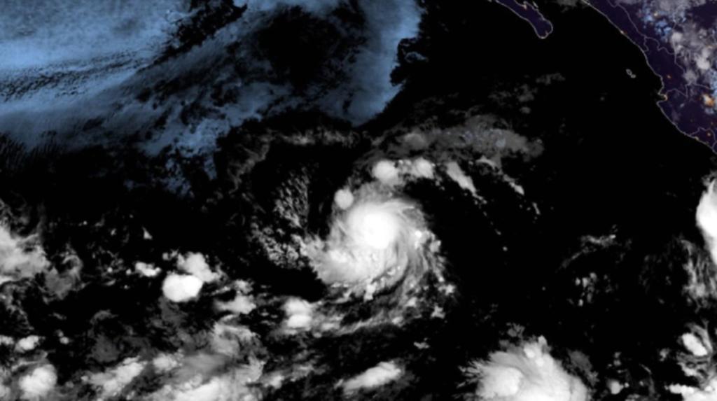 El ciclón 'Felicia' tomó fuerza y subió a huracán categoría 1 en el océano Pacífico