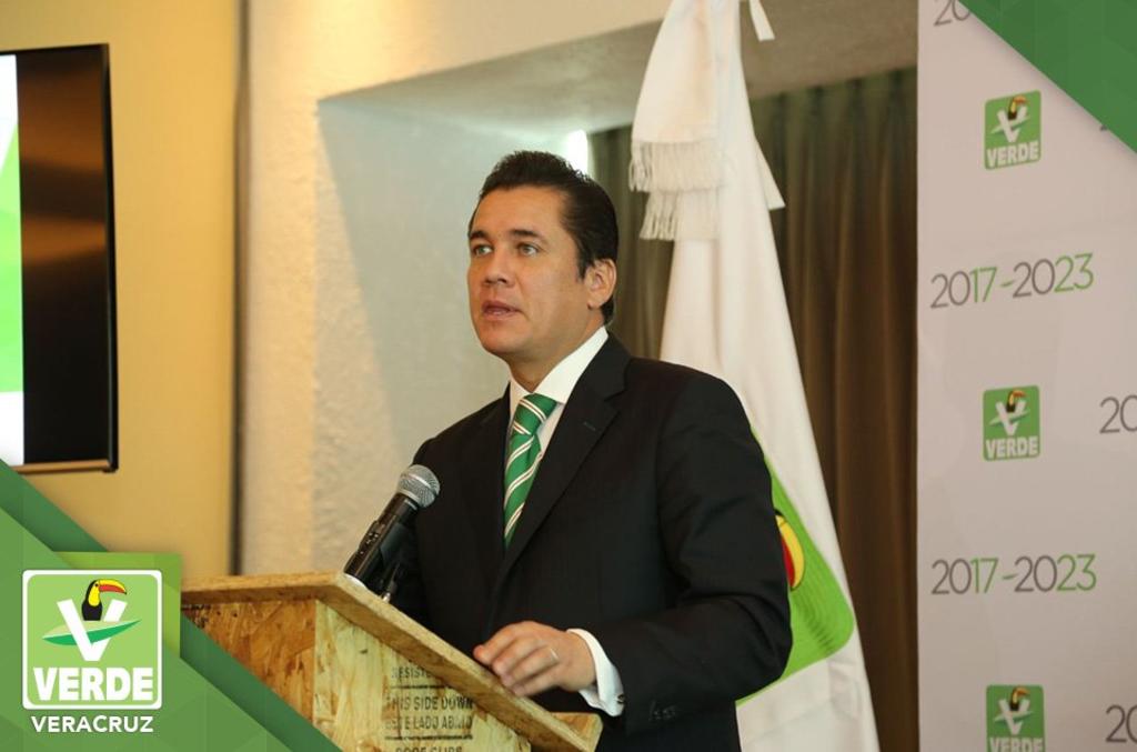 El PVEM elige a Carlos Puente como próximo coordinador