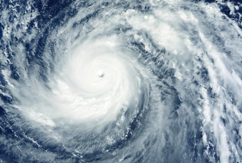 Ciclón 'Felicia' se mantiene en categoría 4 en el océano Pacífico