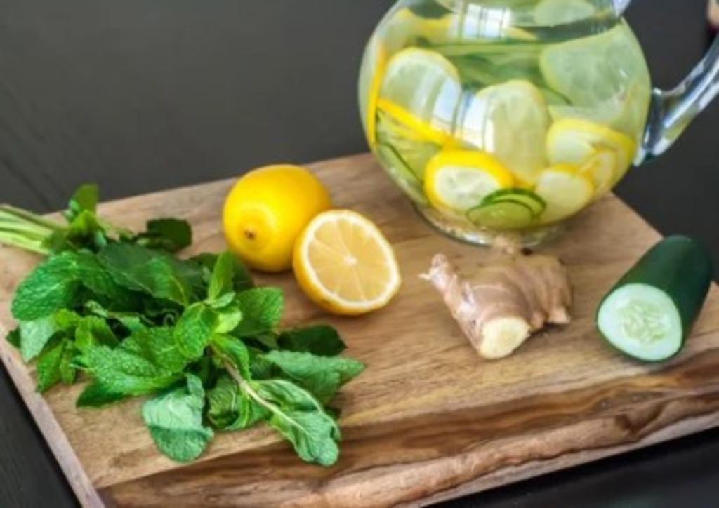 ¿El jugo de limón, jengibre y perejil quema grasa?