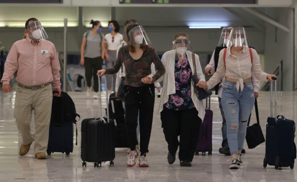 Continúa falla en servidor de EUA que afecta vuelos en el Aeropuerto Internacional de la Ciudad de México