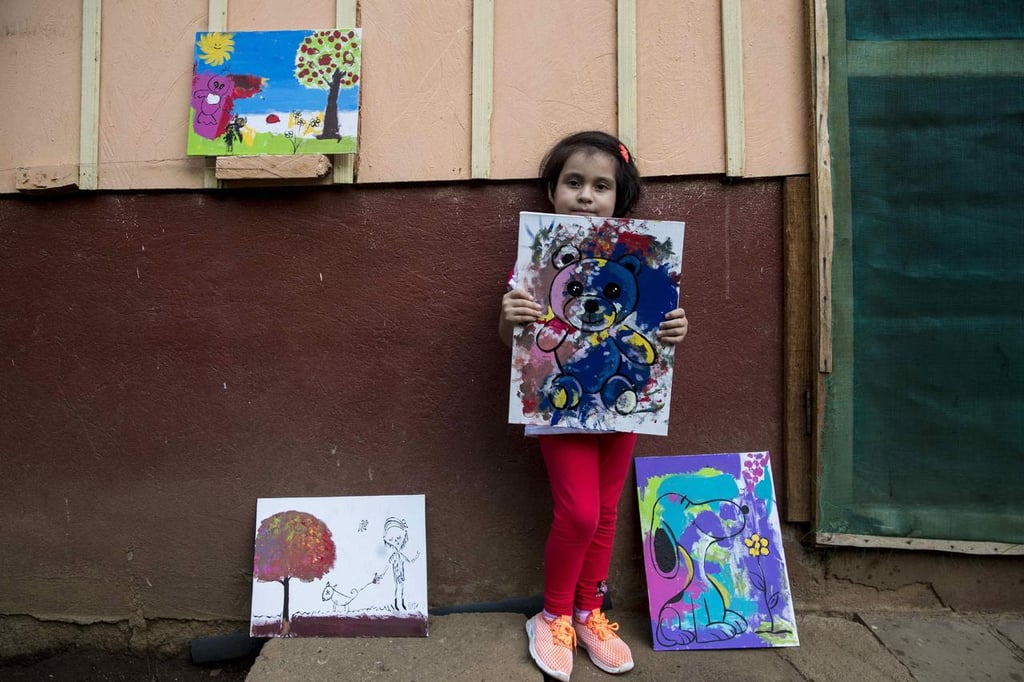 Kassandra, la niña que pinta contra el cáncer