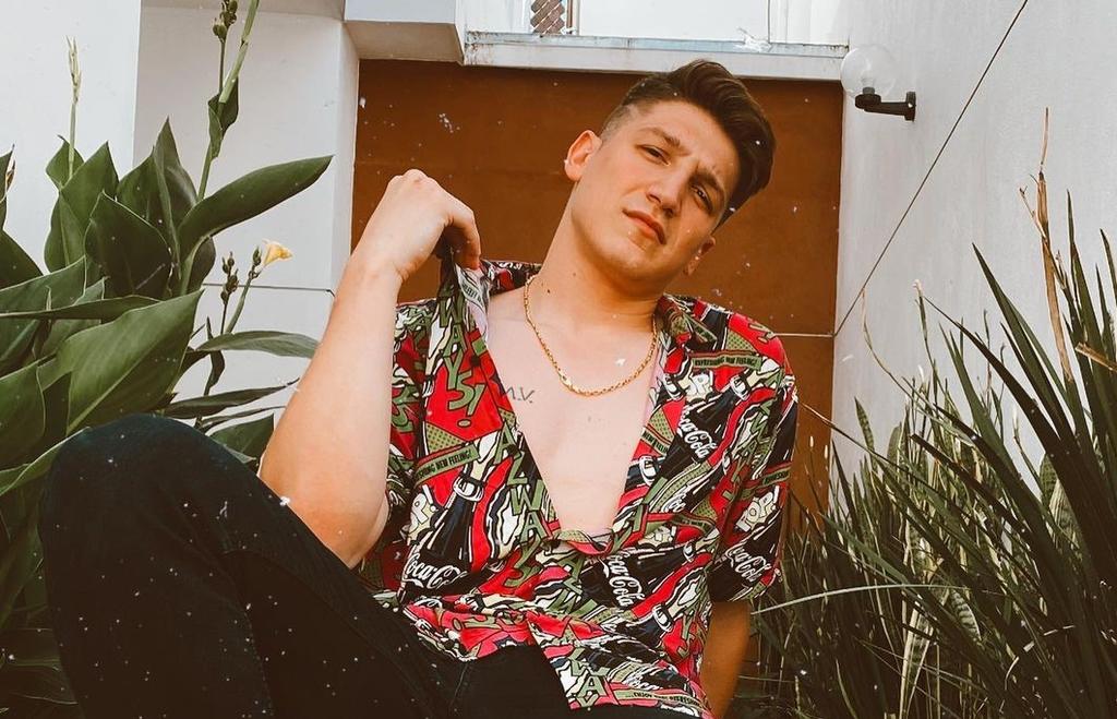 Eddie Schobert de 'Acapulco Shore' defiende que los 'influencers' sí trabajan
