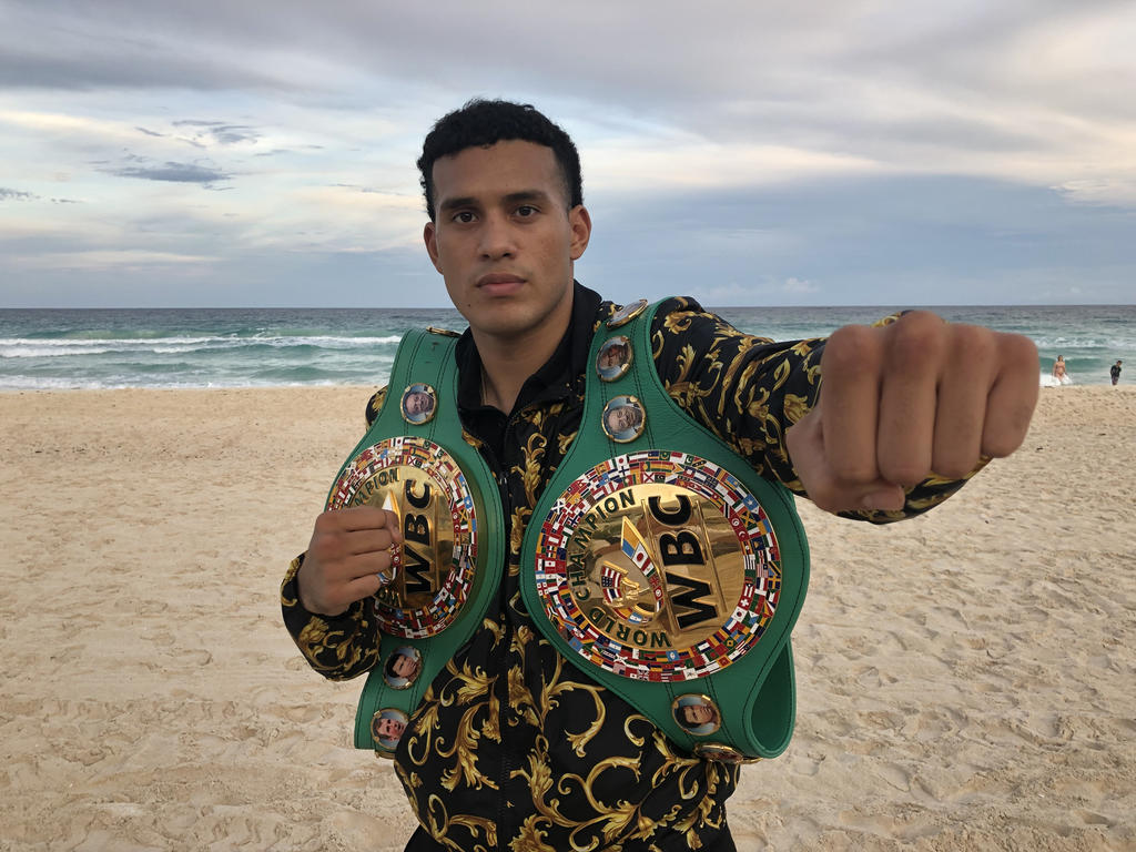 Esperado combate eliminatorio WBC: David Benavidez vs. José Uzcategui