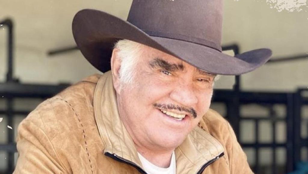 Vicente Fernández es operado de emergencia